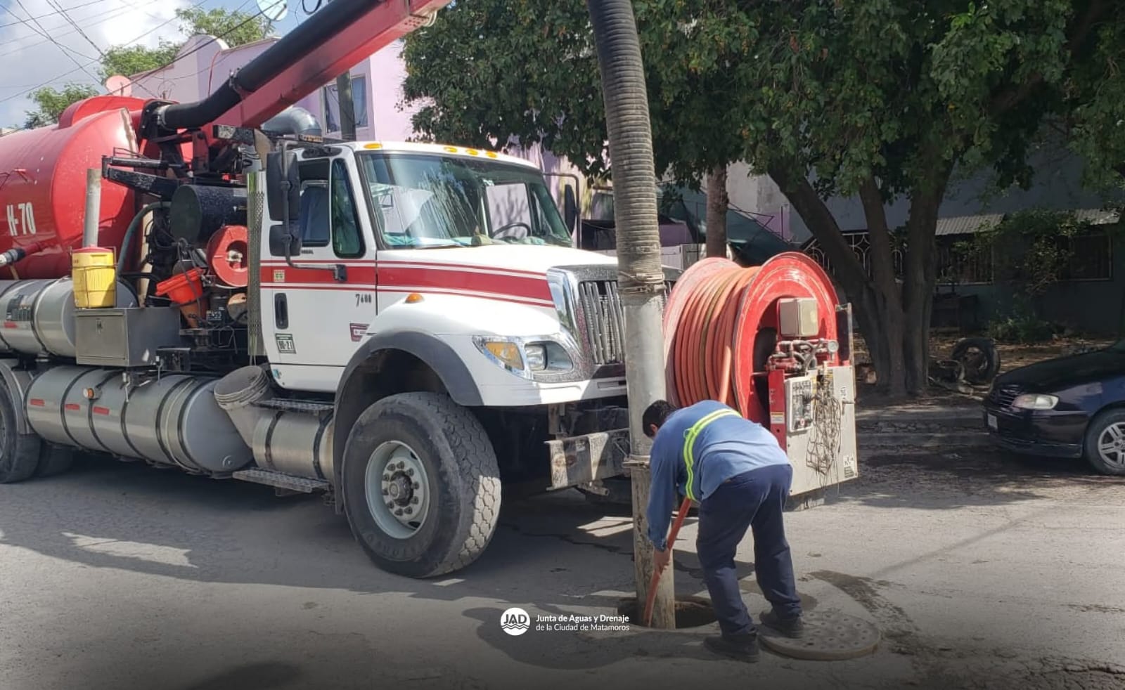 Gobierno Municipal atiende necesidades de drenaje en Hacienda del Puente