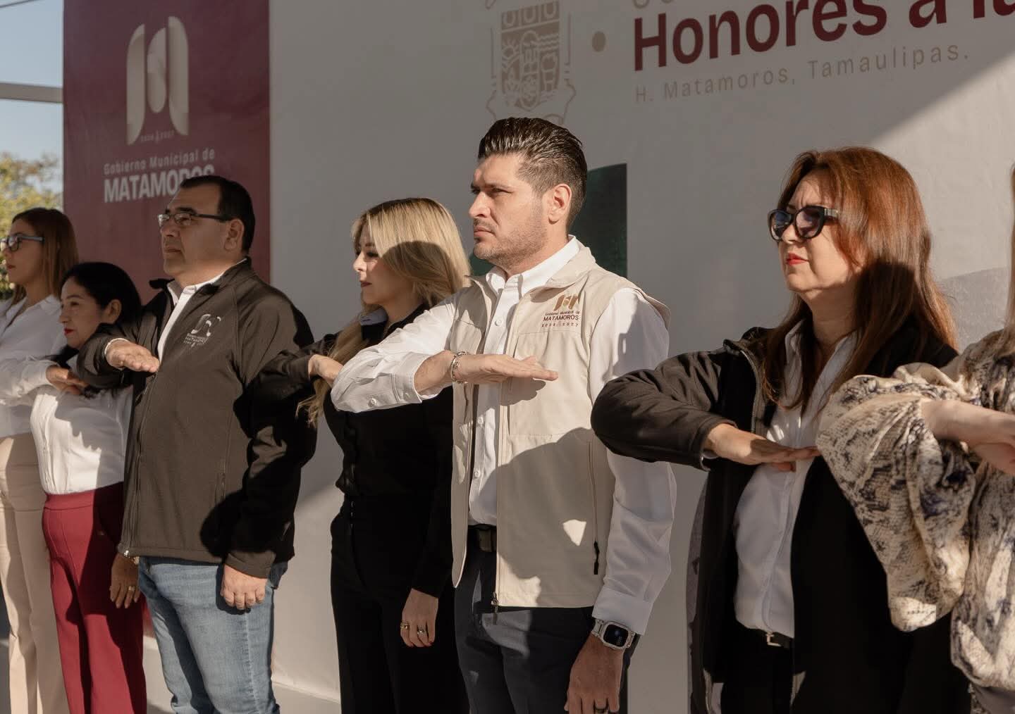 Entrega Beto Granados nueva techumbre, explanada cívica, y anuncia gestiones para nuevo Hospital y 3 Guarderías del IMSS en Matamoros